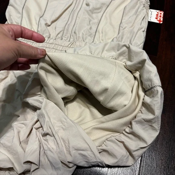 FREE PEOPLE “Grassroots Shortsie” Beige Zip-Up Romper Medium NWT - Picture 9 of 16